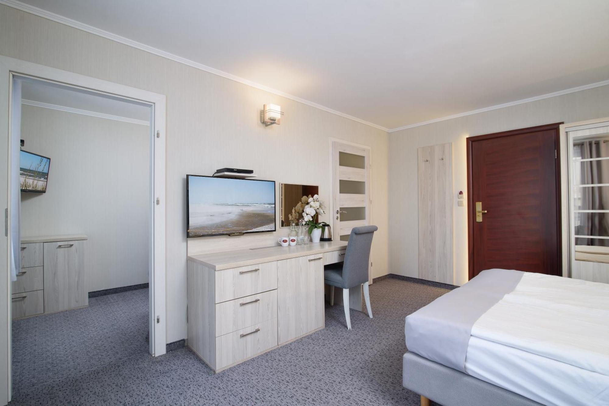 Hotel Spa Activia Jastrzębia Góra Exterior foto